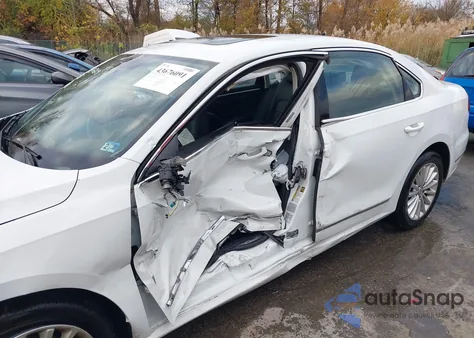 2017 Volkswagen Passat from USA, damaged, VIN 1DWEP7A33HC009106